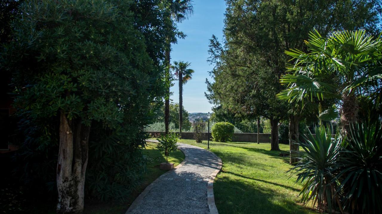 Castello Belvedere Apartments Desenzano del Garda Dış mekan fotoğraf
