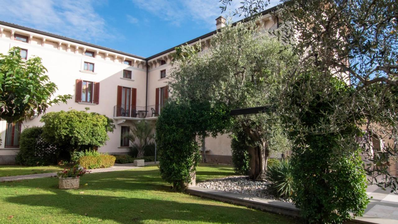 Castello Belvedere Apartments Desenzano del Garda Dış mekan fotoğraf
