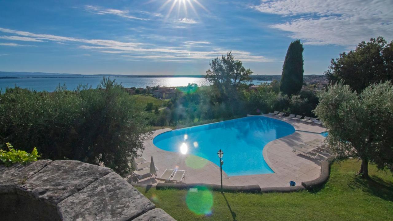 Castello Belvedere Apartments Desenzano del Garda Dış mekan fotoğraf