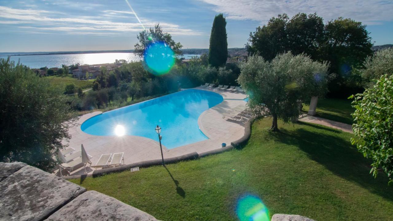 Castello Belvedere Apartments Desenzano del Garda Dış mekan fotoğraf