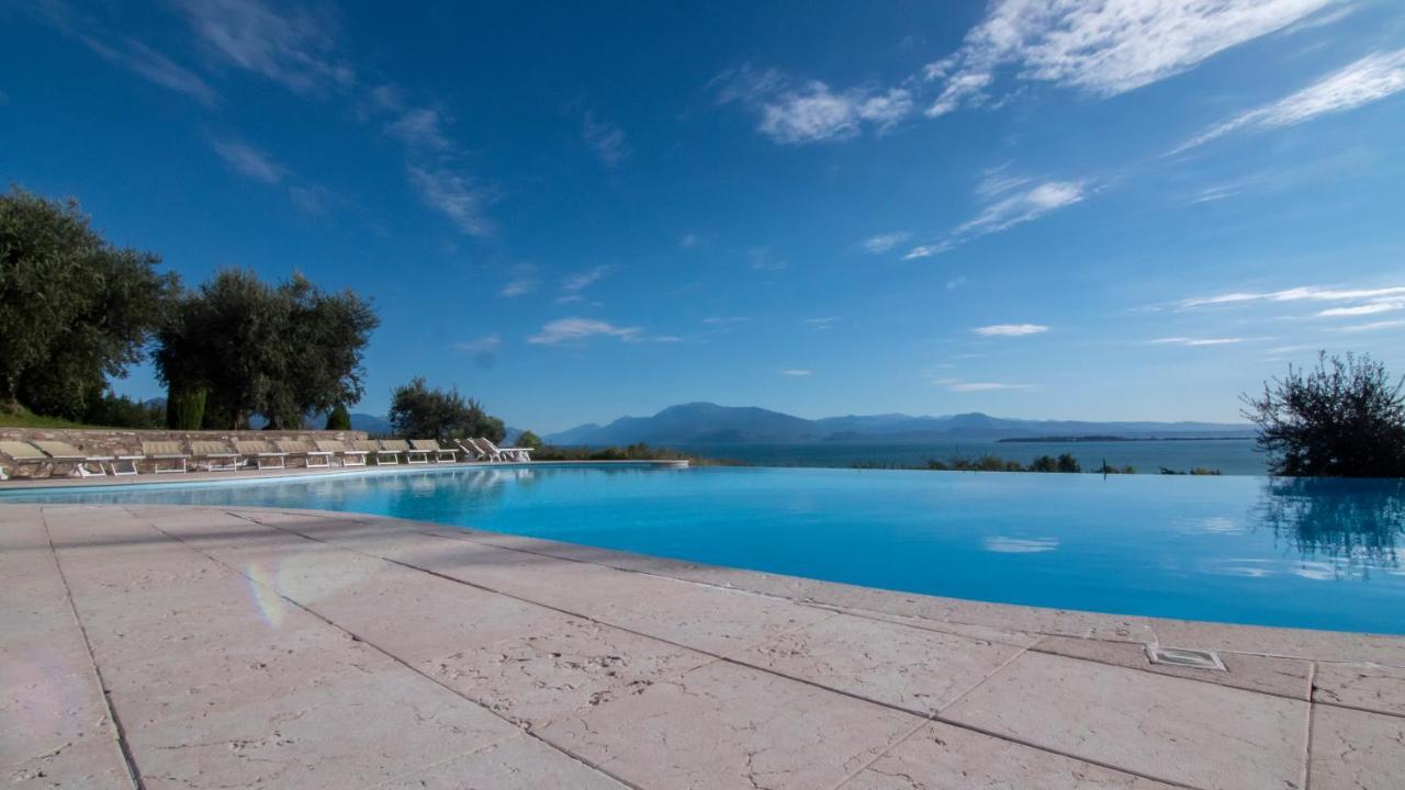 Castello Belvedere Apartments Desenzano del Garda Dış mekan fotoğraf