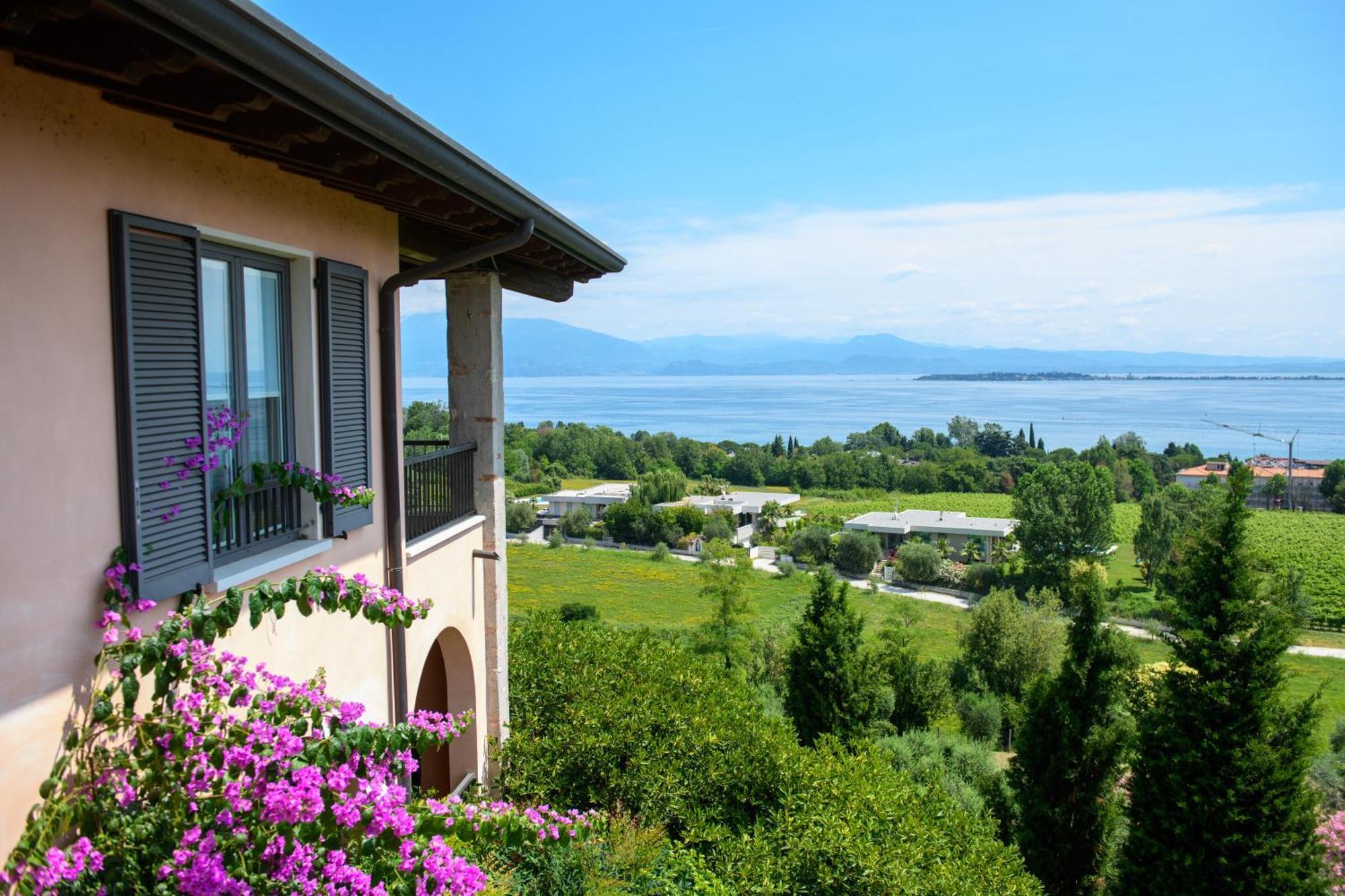 Castello Belvedere Apartments Desenzano del Garda Dış mekan fotoğraf