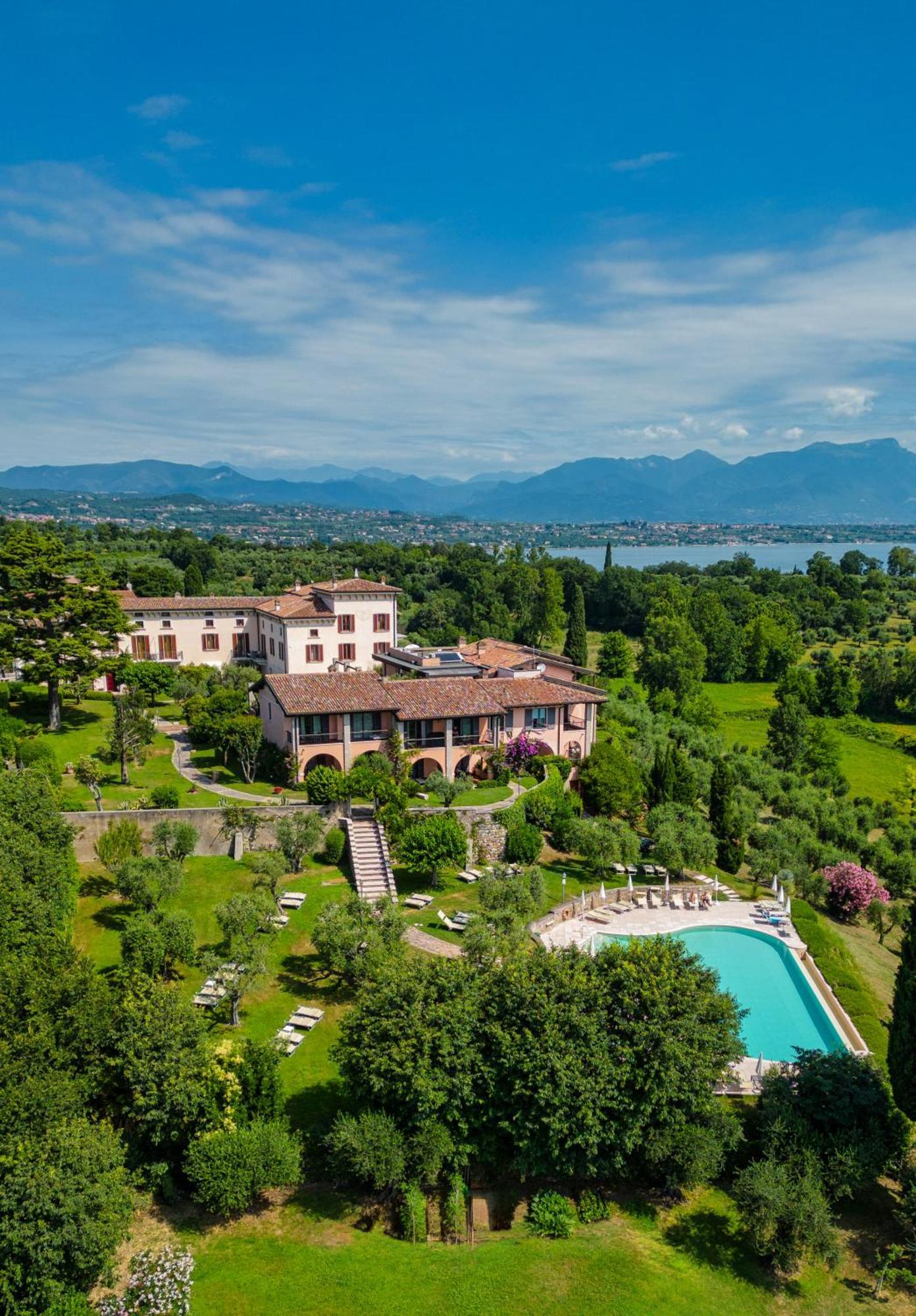 Castello Belvedere Apartments Desenzano del Garda Dış mekan fotoğraf