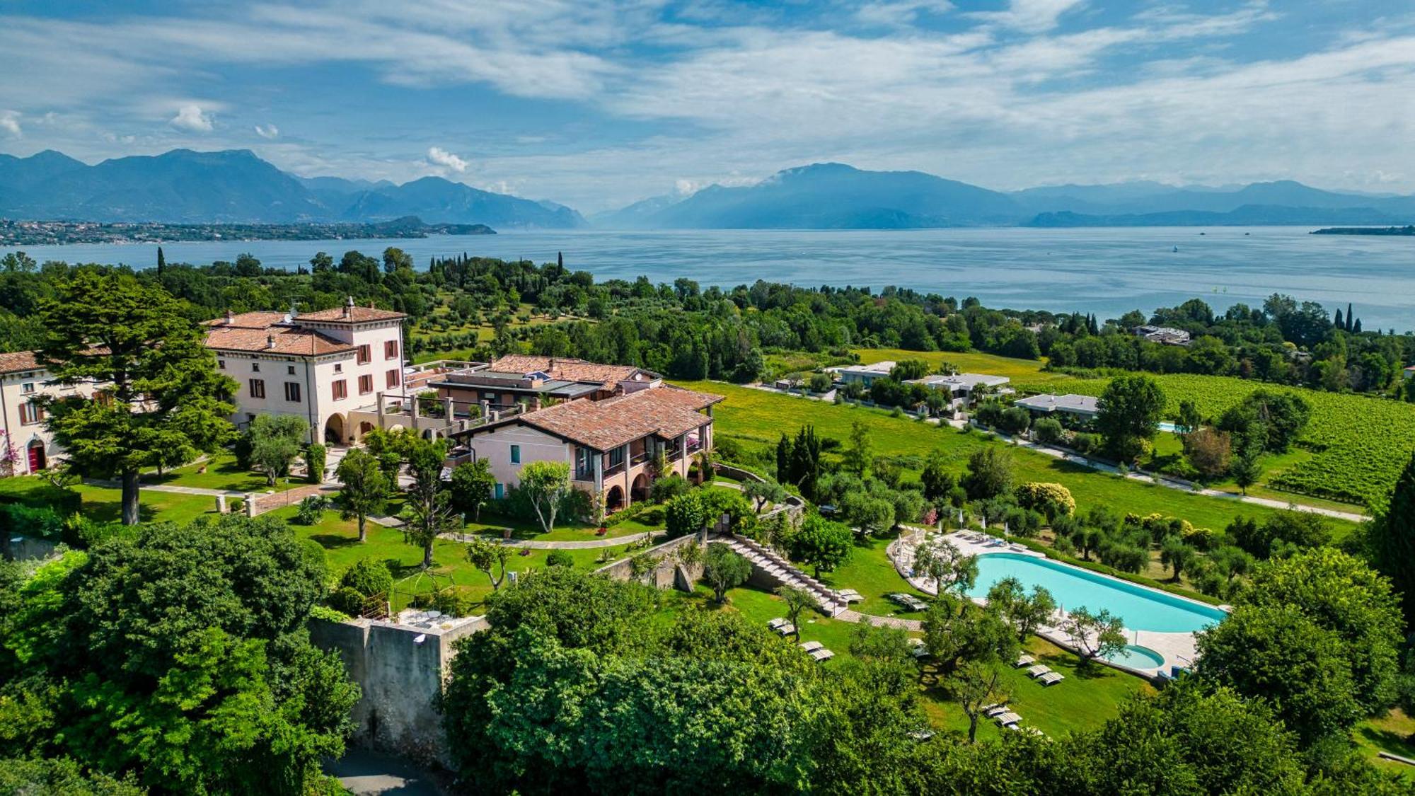 Castello Belvedere Apartments Desenzano del Garda Dış mekan fotoğraf
